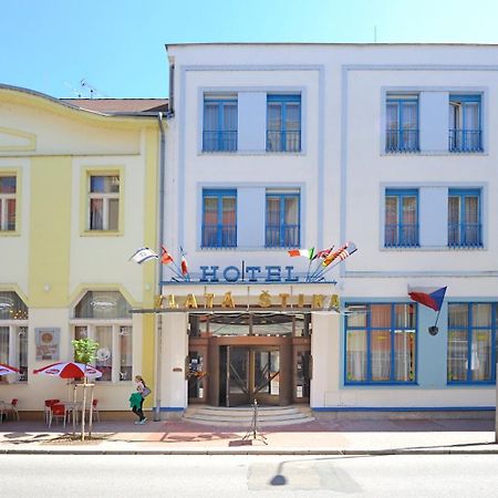 Hotel Zlata Stika Pardubice Eksteriør billede