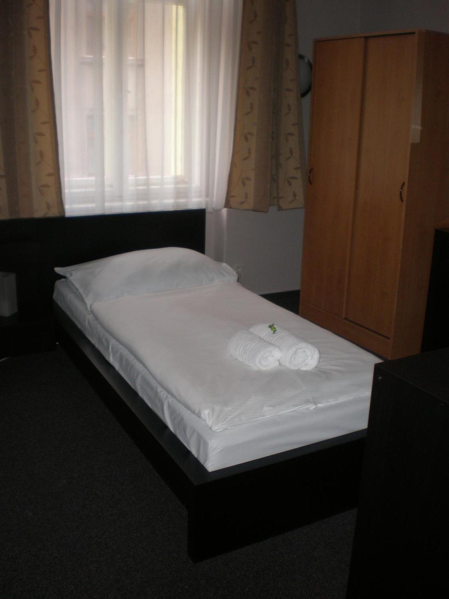 Hotel Zlata Stika Pardubice Værelse billede