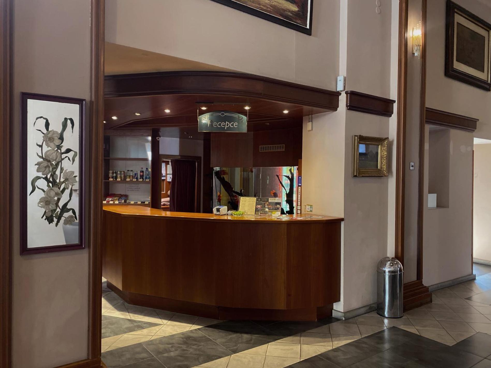 Hotel Zlata Stika Pardubice Eksteriør billede