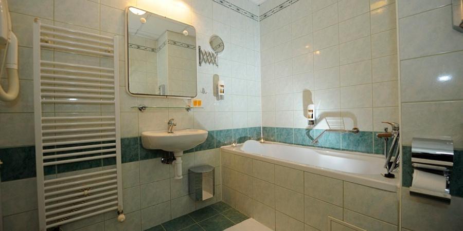 Hotel Zlata Stika Pardubice Eksteriør billede