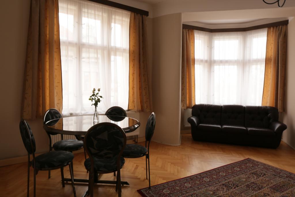 Hotel Zlata Stika Pardubice Eksteriør billede